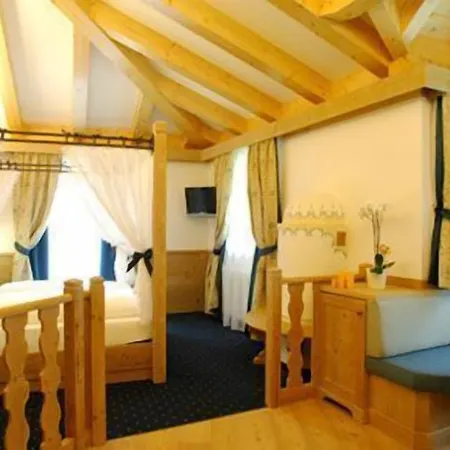 Nivis Hotel