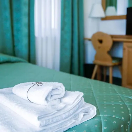 Hotel Nivis 4*